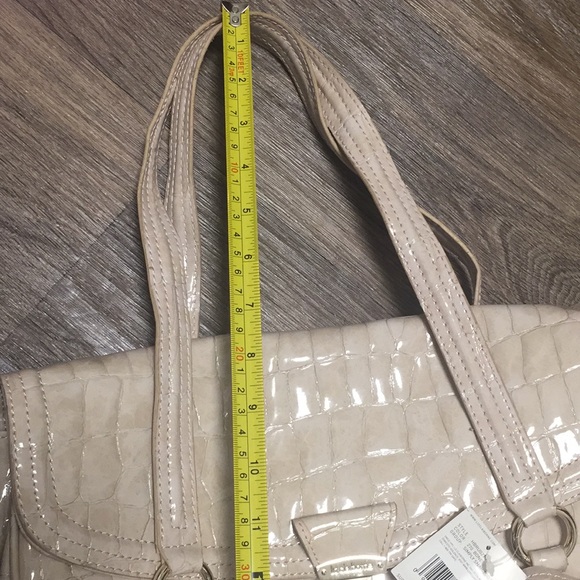 ⚡️NWT- Liz Claiborne Handbag (Final Price) - Picture 7 of 8